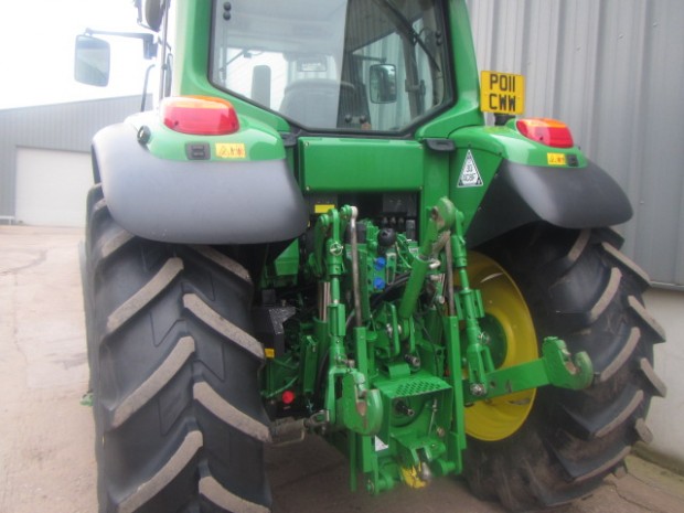 John Deere 6430