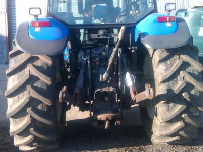 New Holland TM165