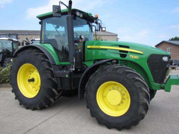 John Deere 7930