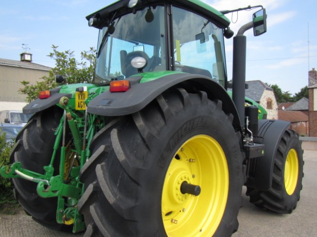 John Deere 7930
