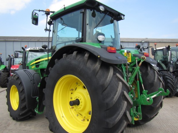 John Deere 7930