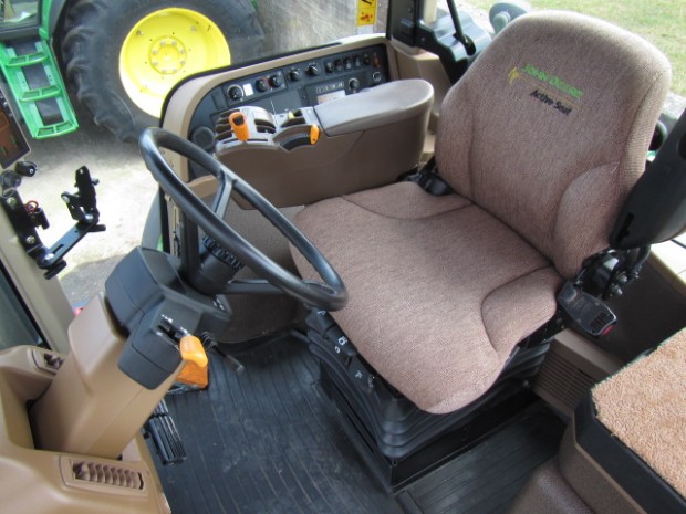 John Deere 7930
