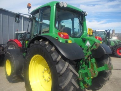 John Deere 6430