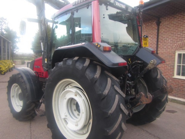 Valtra 6550