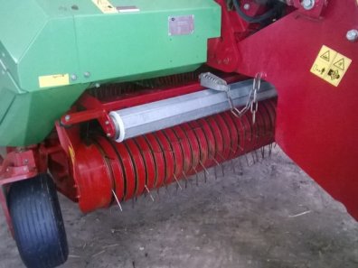 Strautmann Giga Vitesse CFS 3201 forager wagon