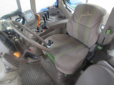 John Deere 6930