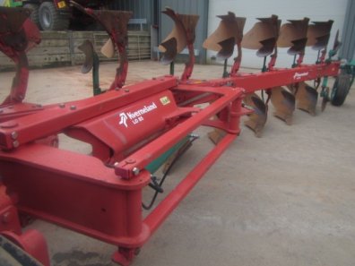 Kverneland LO 85 6+1 7 furrow reversible plough