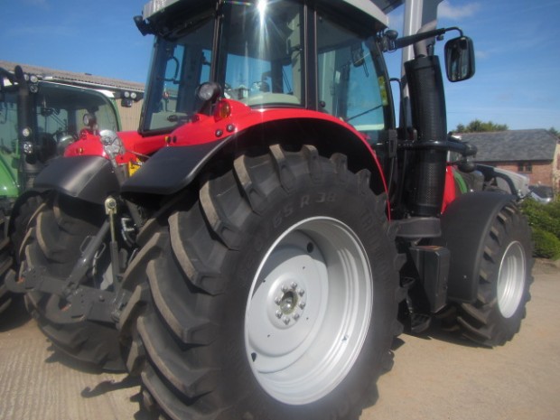 Massey Ferguson 7618 Efficent