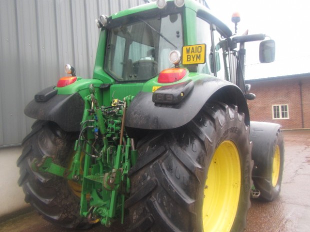 John Deere 6930