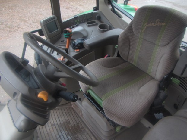 John Deere 6930