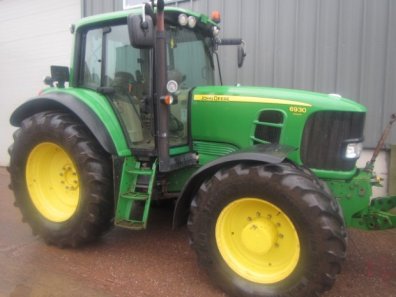 John Deere 6930