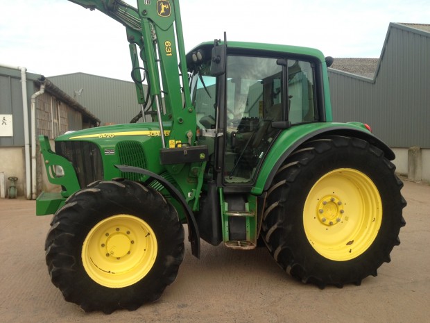 John Deere 6420