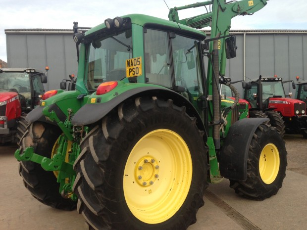 John Deere 6420