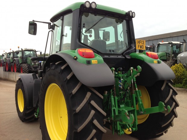 John Deere 6115M