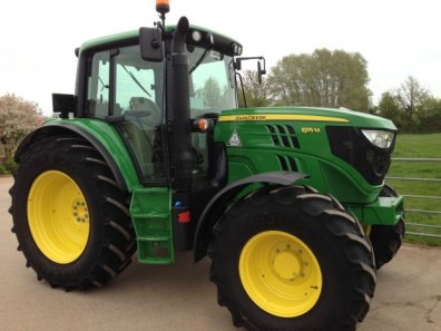 John Deere 6115M
