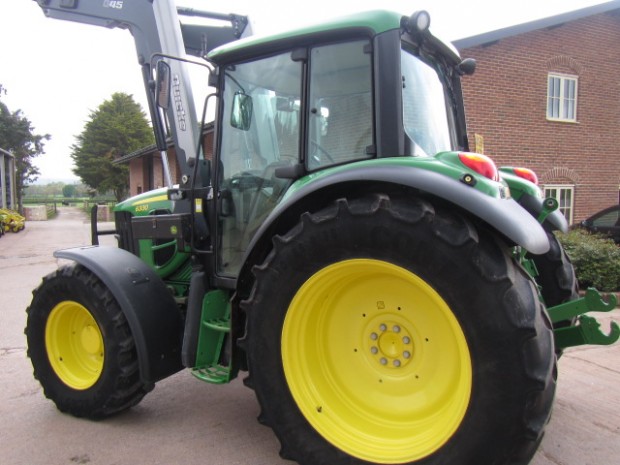John Deere 6330 Standard