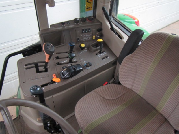 John Deere 6330 Standard