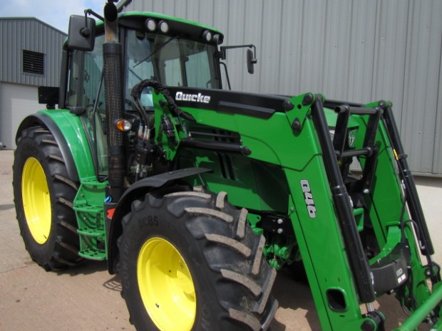 John Deere 6115M