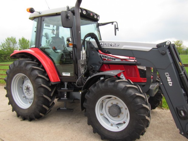 Massey Ferguson 5455