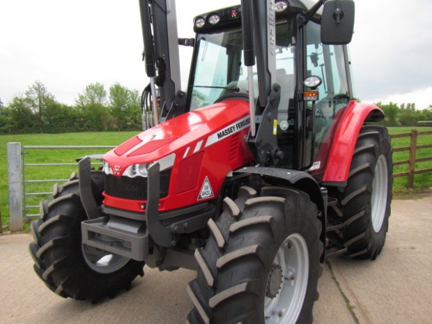 Massey Ferguson 5455