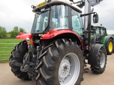 Massey Ferguson 5455