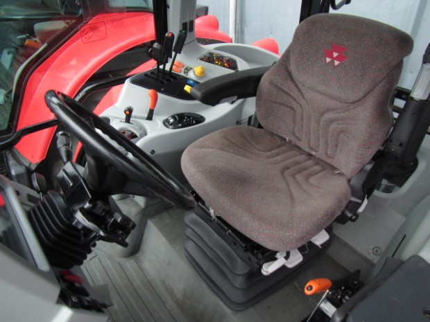 Massey Ferguson 5465
