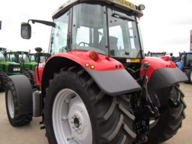 Massey Ferguson 5465