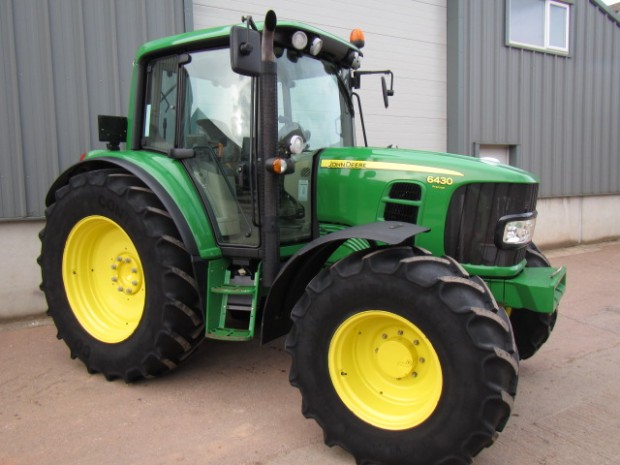 John Deere 6430