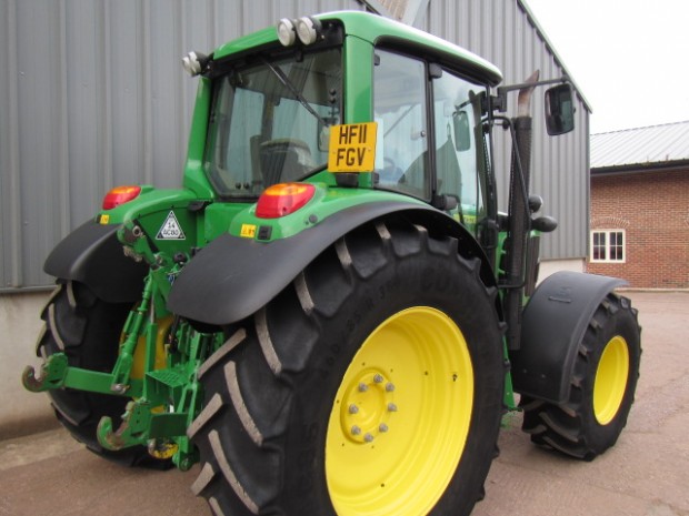 John Deere 6430
