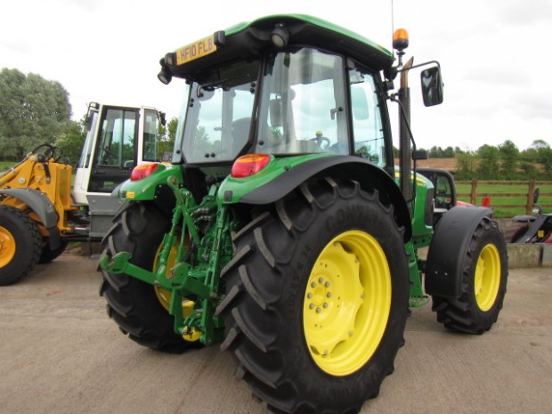 John Deere 5090R