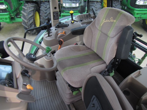 John Deere 5090R