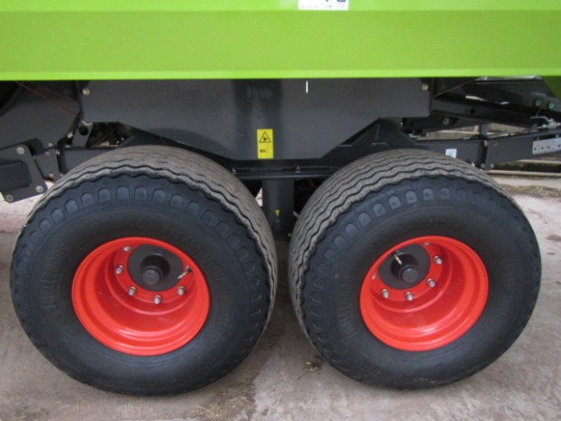 Claas Quadrant 2100