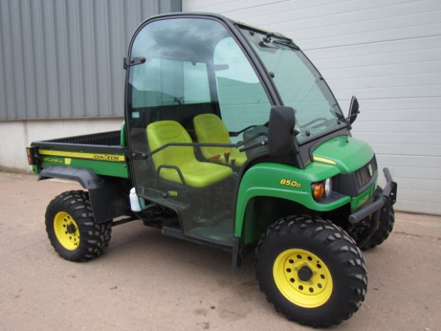 John Deere Gator 850D