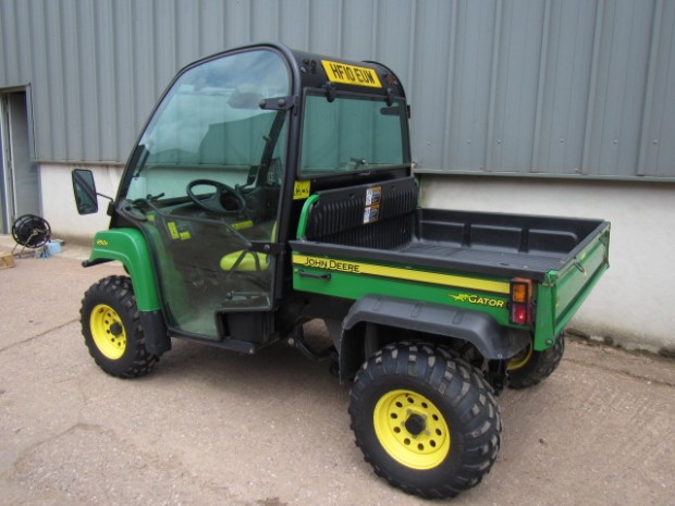 John Deere Gator 850D