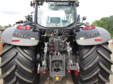 Fendt 724 Profi-Plus