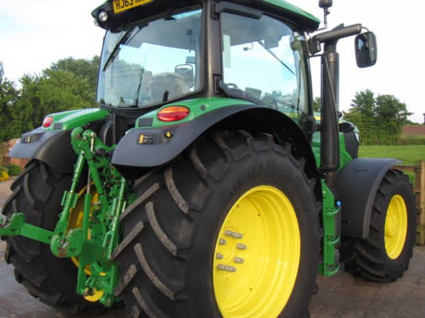 John Deere 6150R