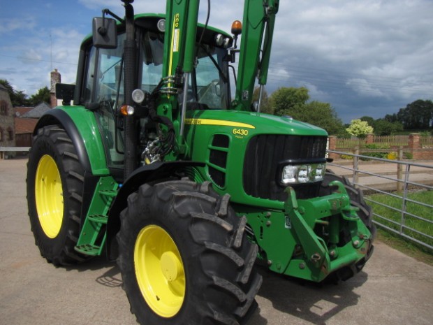 John Deere 6430