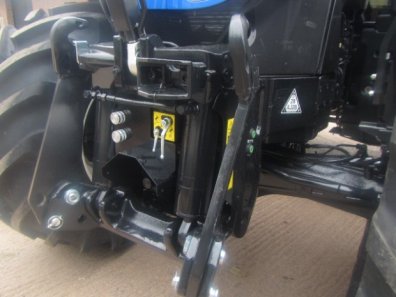 New Holland T7.235