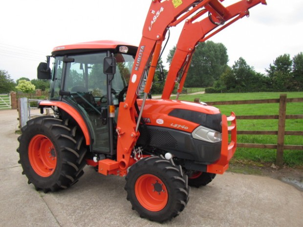 Kubota L5740