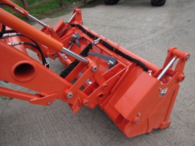 Kubota L5740