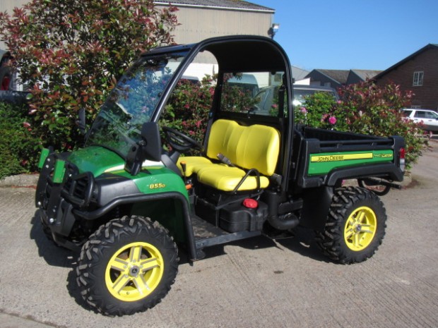 John Deere 855D Gator