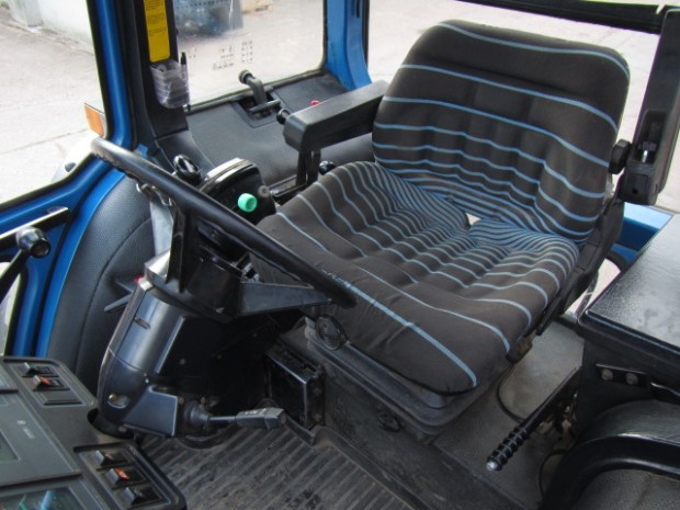 Ford 8830
