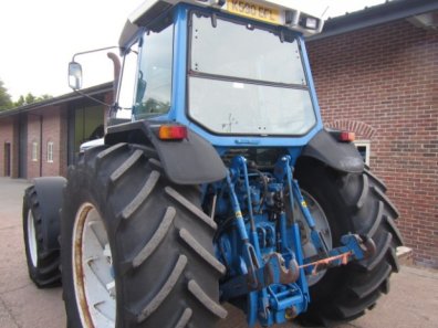 Ford 8830