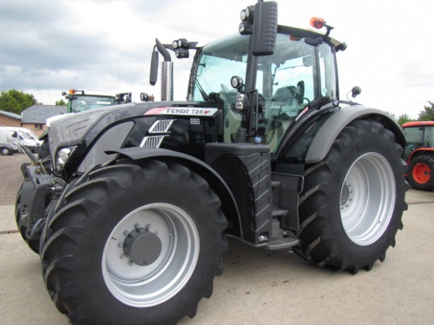 Fendt 724 Profi-Plus
