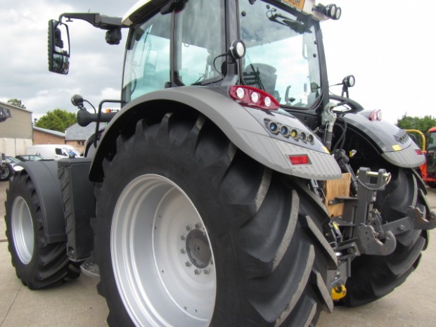 Fendt 724 Profi-Plus