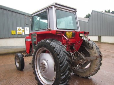 Massey Ferguson 590