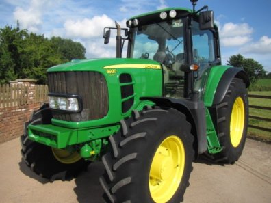 John Deere 6930
