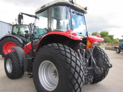 Massey Ferguson 5455