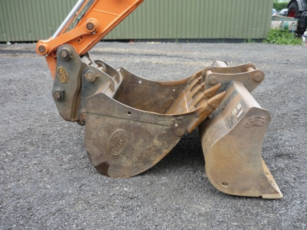 Doosan DX140LC