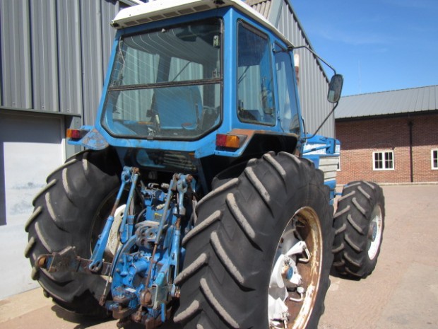 Ford TW35